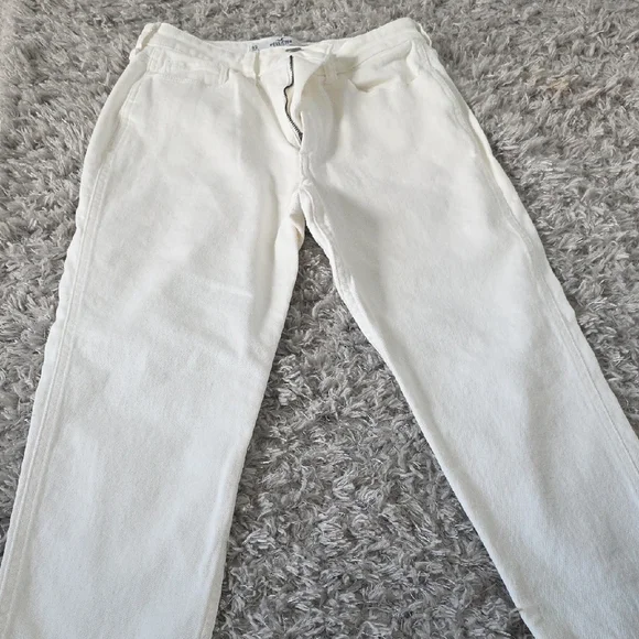 Hollister Women's White Jeans - Picture 3 of 3